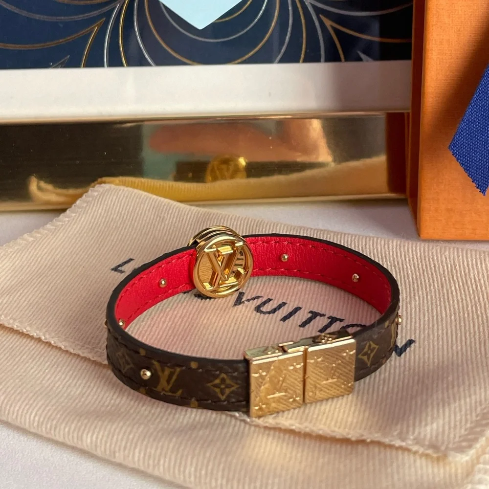 Authentic Louis Vuitton LV Circle Reversible Monogram Leather Bracelet with Gold